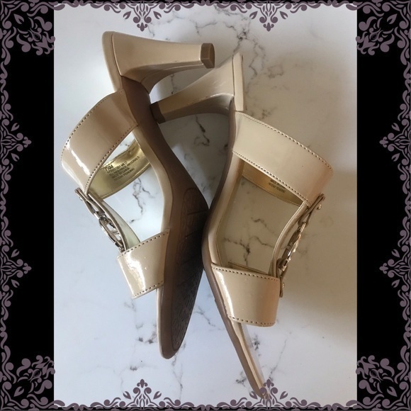 SASSY SHOES!!👡👡👡 - Picture 6 of 8